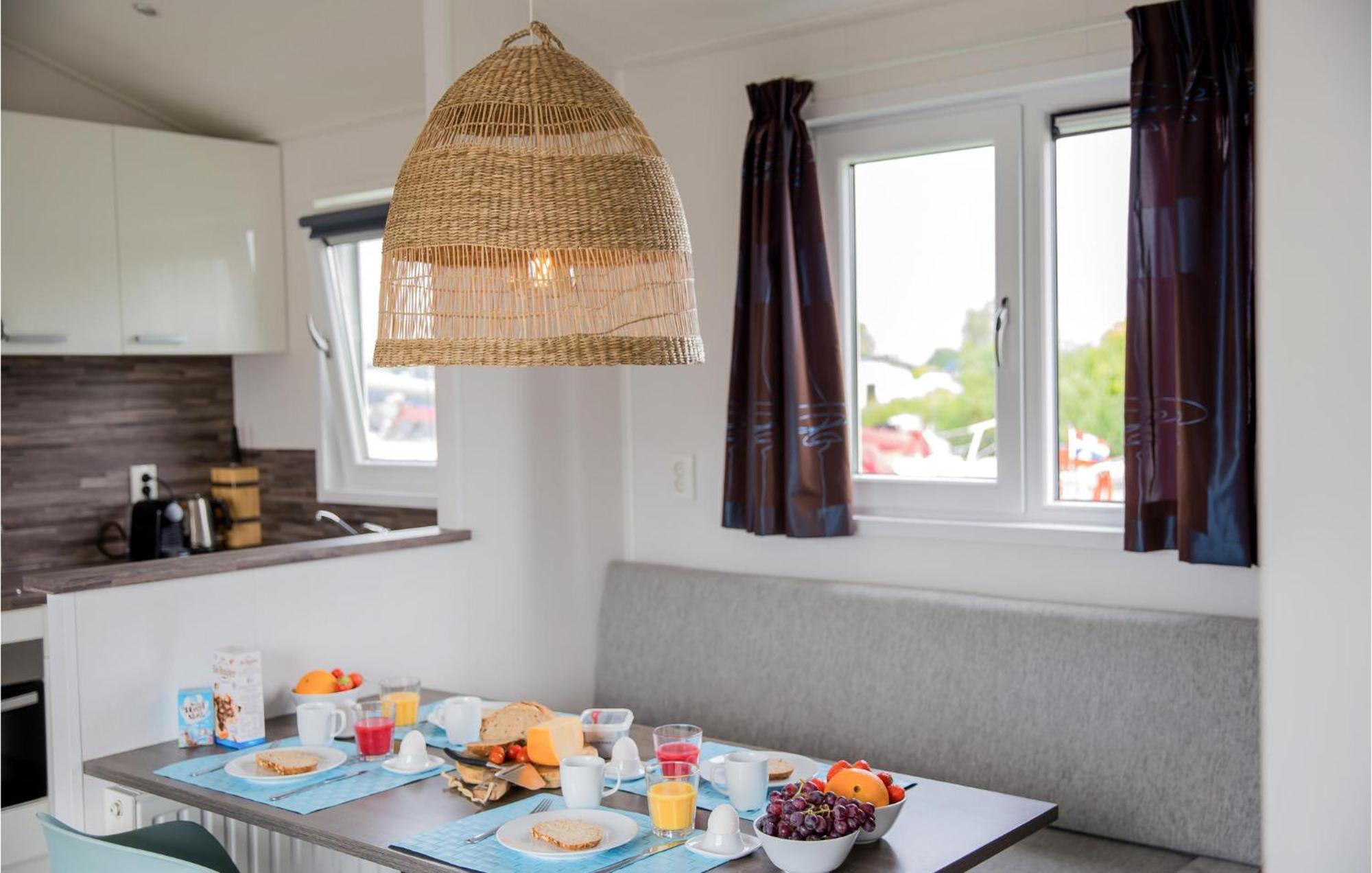 Cozy Home In Breukelen With Wifi Eksteriør bilde